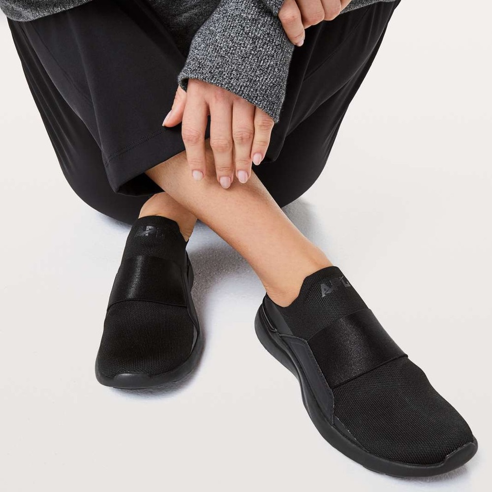 APL Techloom Bliss Black Lululemon sz 6.5 brand new